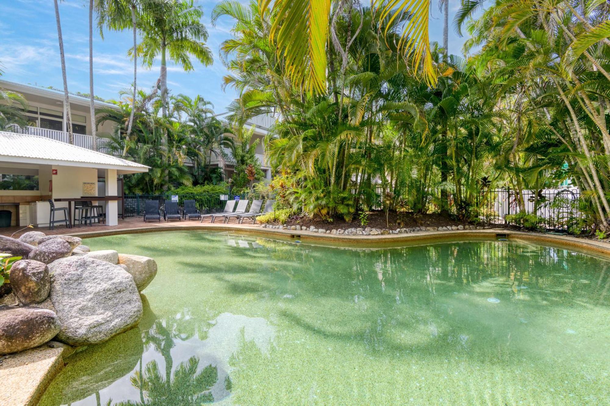 Ocean Palms Apartments Порт-Дуглас Екстер'єр фото